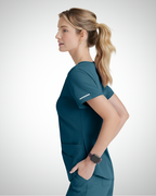 Skechers - Breeze 3’Pocket Curved V’Neck Top & Mid’Rise Straight Leg Pant Scrub Set