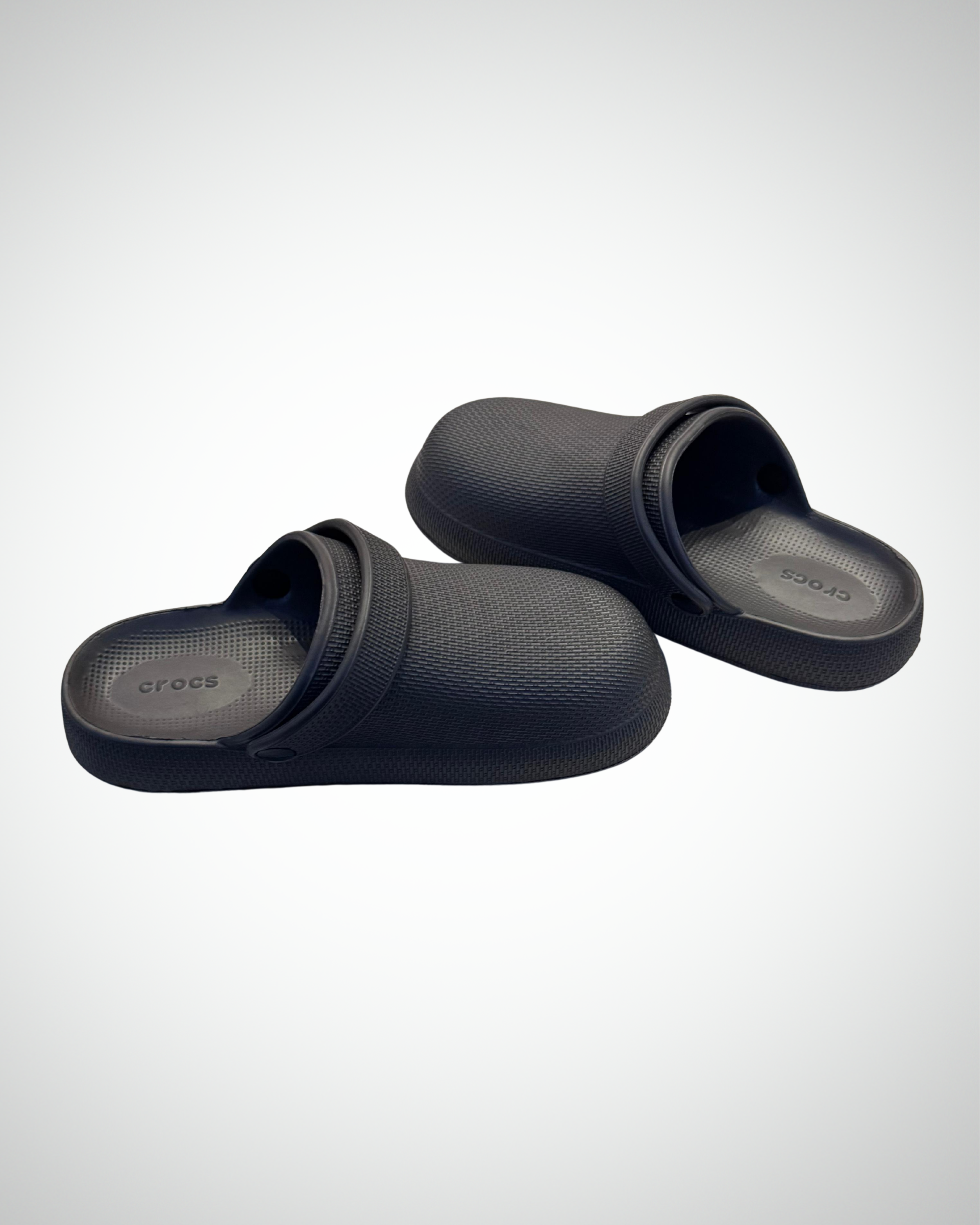 Crocs - Men’s Master Slipper