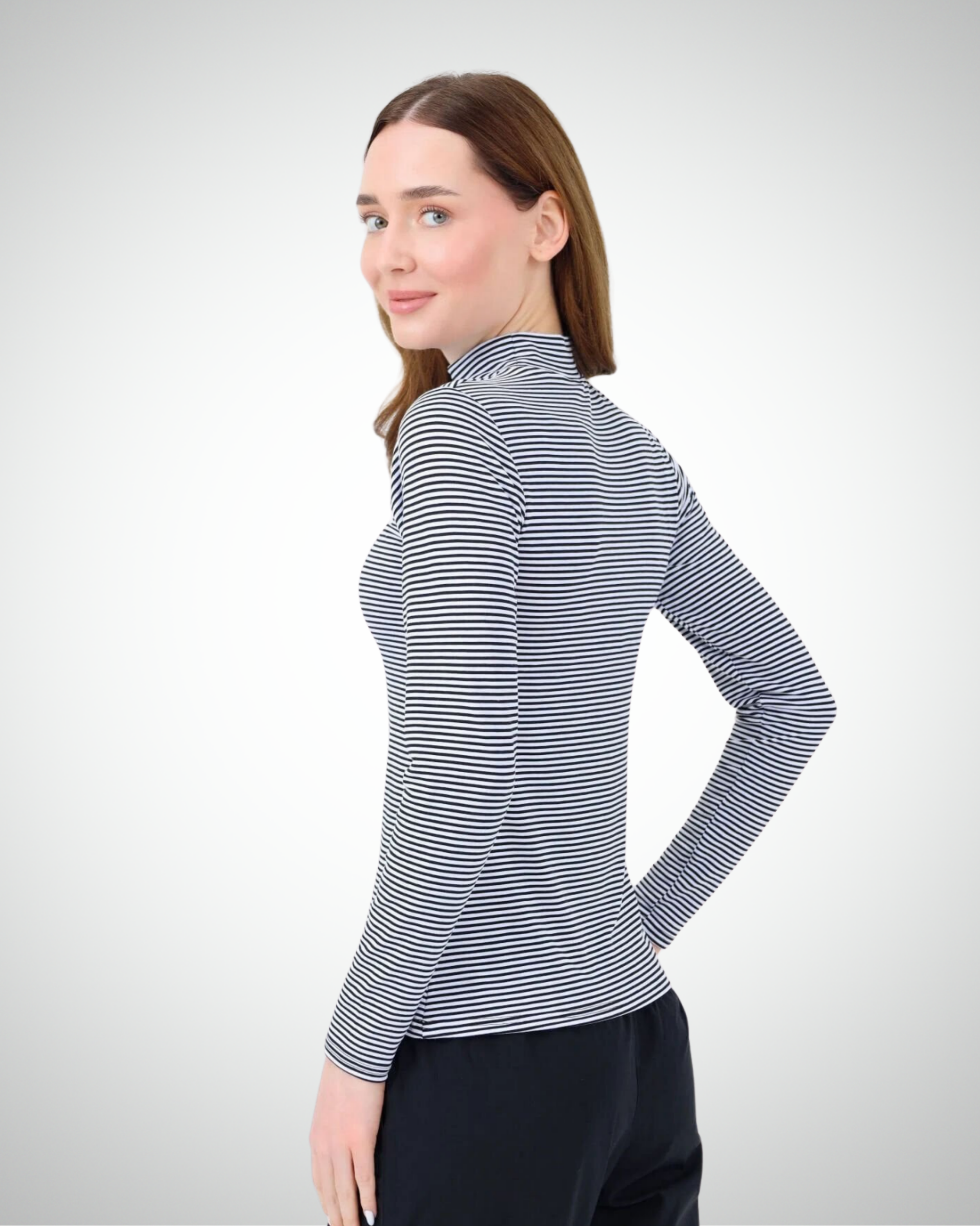 Viridi - Fisherman Collar Striped Body Black & White