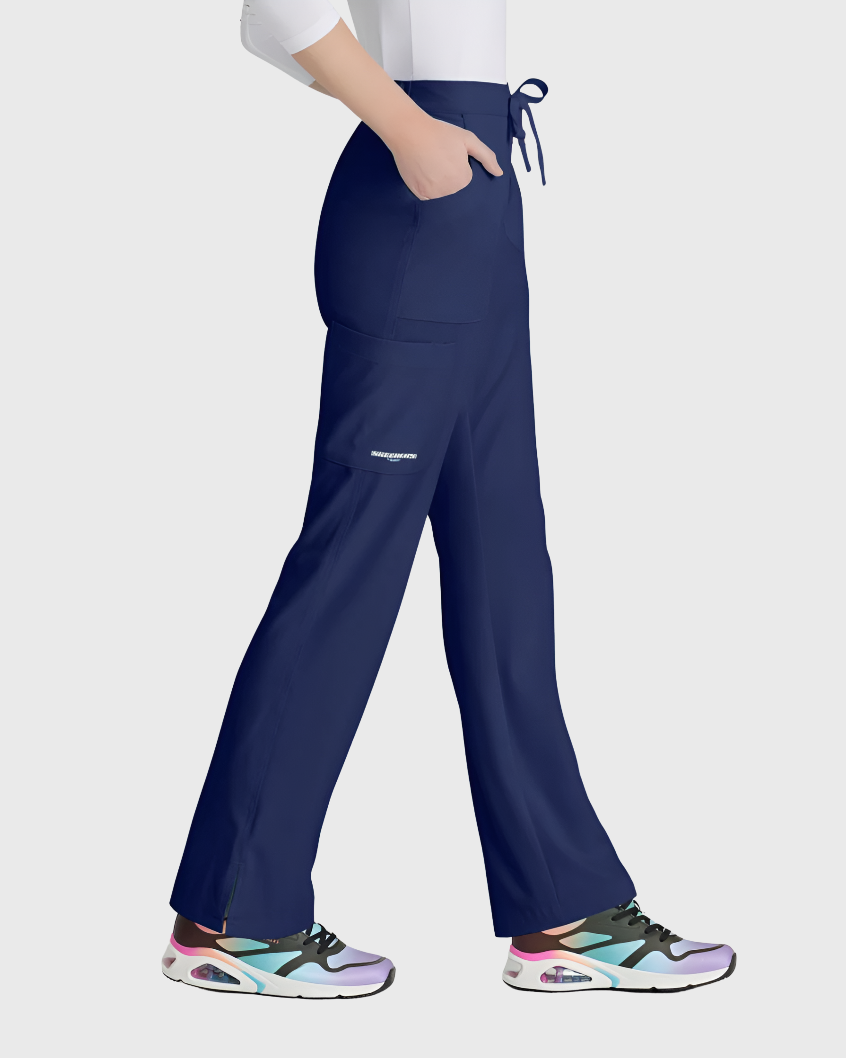 Skechers - طقم تنظيف نسائي بأكمام طويلة